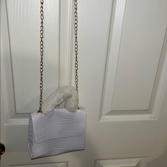 White purse with fuzzy handle - Picture 2 of 2